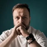Alex Tkach, CEO & Co-Founder Alex Tkach, CEO & Co-Founder